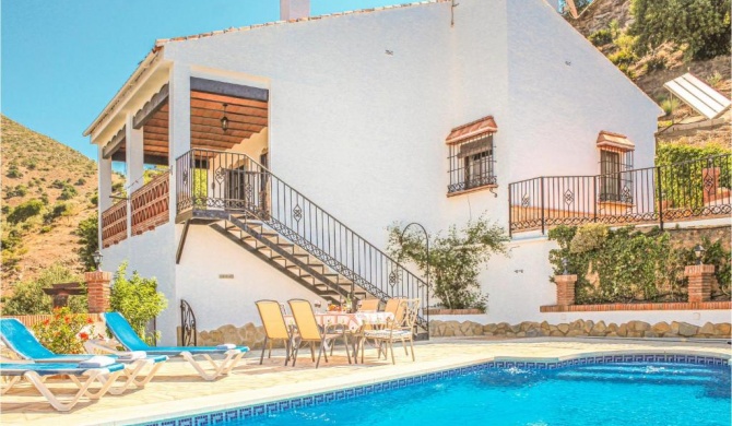 Awesome home in Alora-El Chorro with 3 Bedrooms, WiFi and Outdoor swimming pool