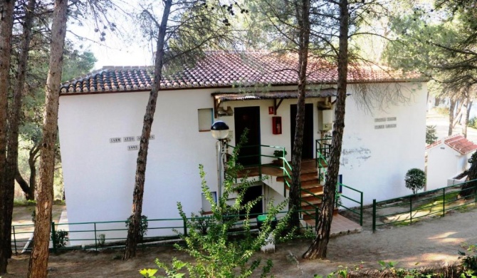 Rural Apartments overlooking the Lake.