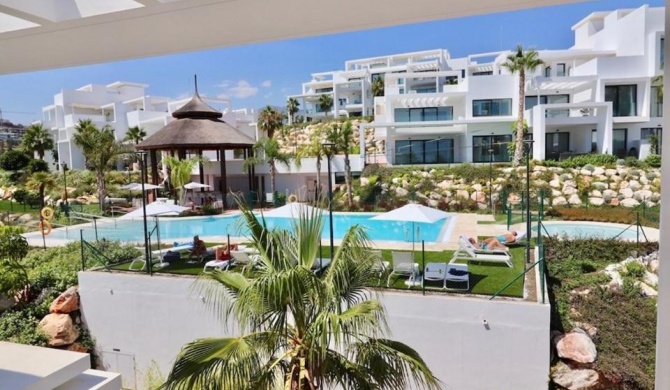 Siempre Mas Penthouse Atalaya Hills Golf Marbella 2 large bedrooms 4 guests