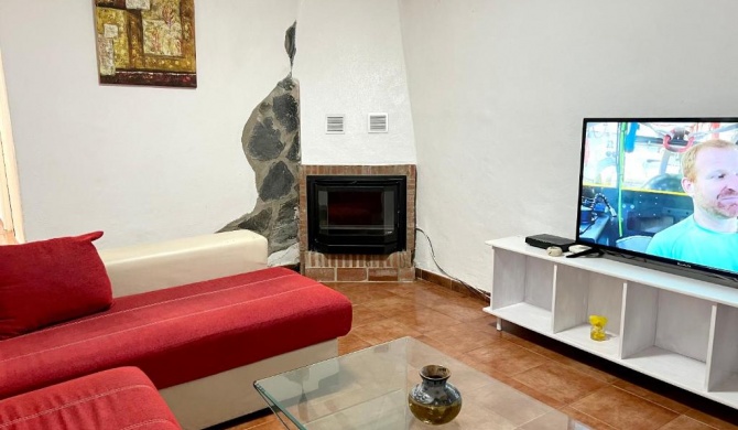 3 bedrooms house with wifi at Benalauria