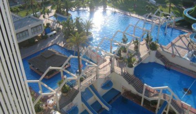 Apartamentos BENALBEACH