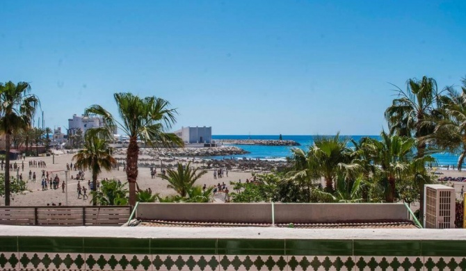 Beachfront location in Benalmadena Ref 70