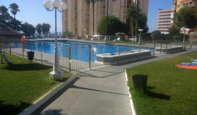 Pool and Beach in Benalmádena