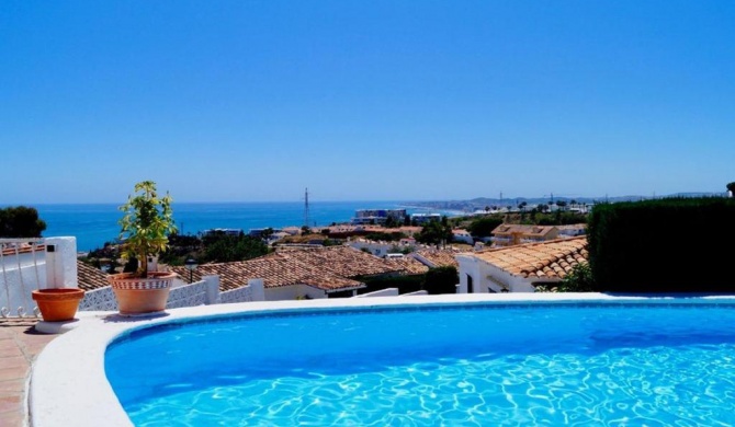 2 bedrooms villa with sea view private pool and furnished terrace at Benalmadena 2 km away from the beach