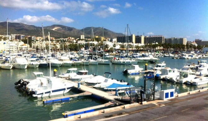 VIVE BENALMÁDENA Apartamento LUXE PUERTO MARINA, Primera Línea de Playa