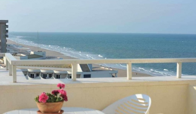 Atico Apartamento Loft Playa Victoria Cadiz