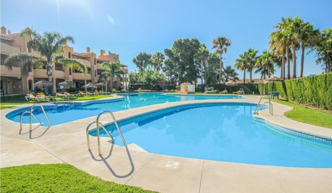 Stunning apartment in Calahonda with 3 Bedrooms, WiFi and Outdoor swimming pool
