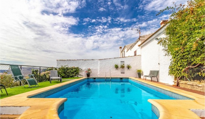 Awesome home in Caete la Real with WiFi, Outdoor swimming pool and Swimming pool