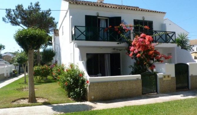 Casa Adosada en Playa La Barrosa URBANIZACIÓN LAS ARENAS 67