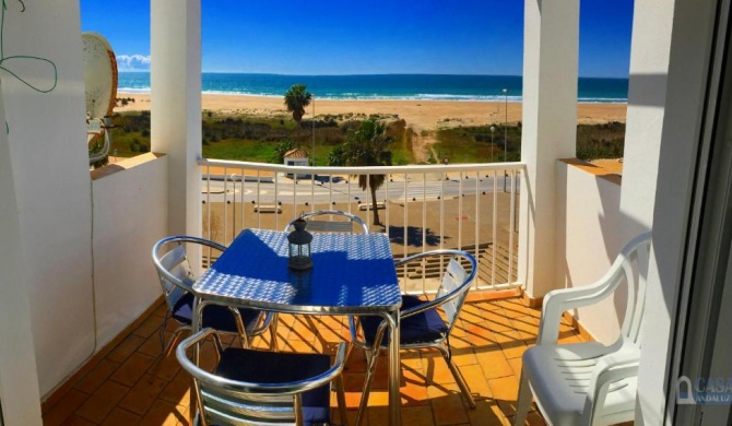 Apartment with sea views on the beach of Conil