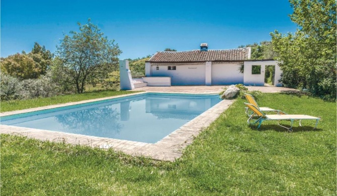 Beautiful home in Constantina with 4 Bedrooms, Outdoor swimming pool and Swimming pool