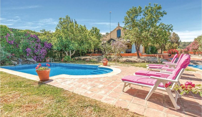 Stunning home in Coripe with 5 Bedrooms, Private swimming pool and Outdoor swimming pool