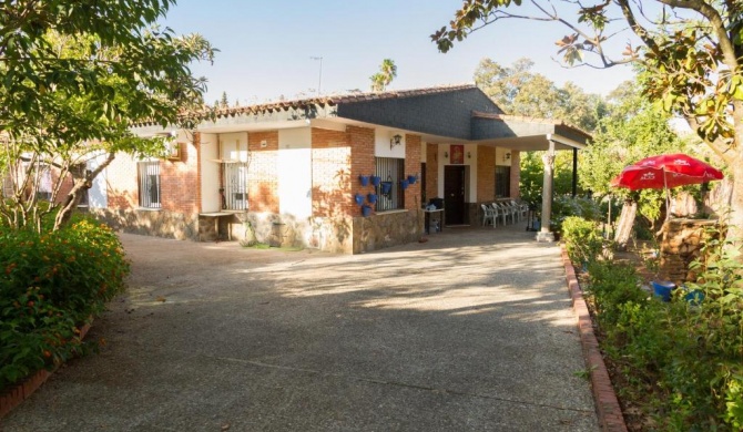 Fantástico chalet con piscina en Avenida del Brillante