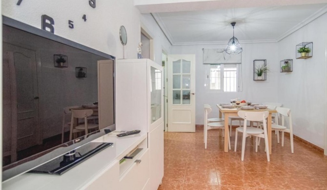 Stunning apartment in Crdoba with 2 Bedrooms and WiFi