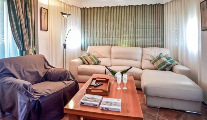 Awesome apartment in Estepona with 3 Bedrooms and WiFi