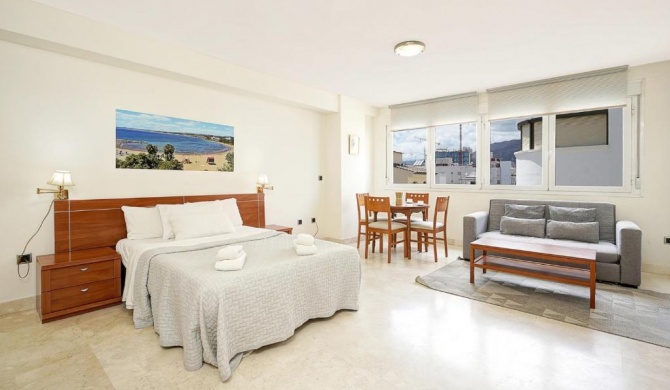 Apartamento en 1ª línea de playa, Estepona Centro