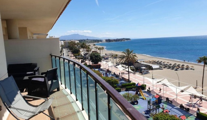 4 bedrooms appartement at Estepona 10 m away from the beach with sea view furnished balcony and wifi