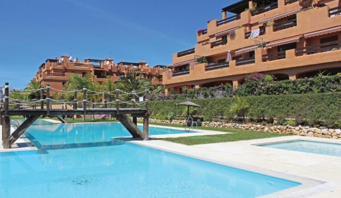 Nice apartment in Estepona with 2 Bedrooms, Sauna and Outdoor swimming pool