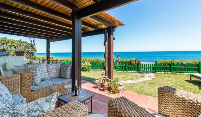 Beach Villa Dorada