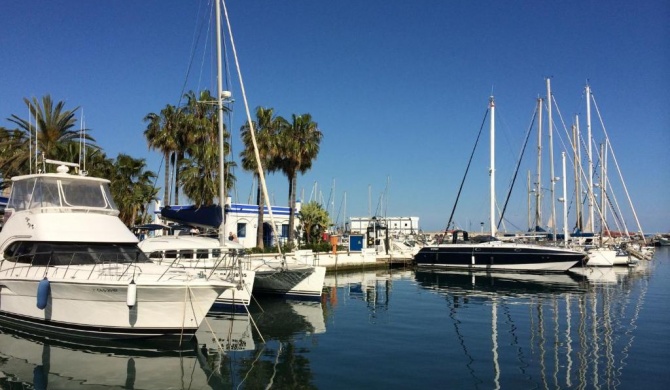 Estepona Port Apartment