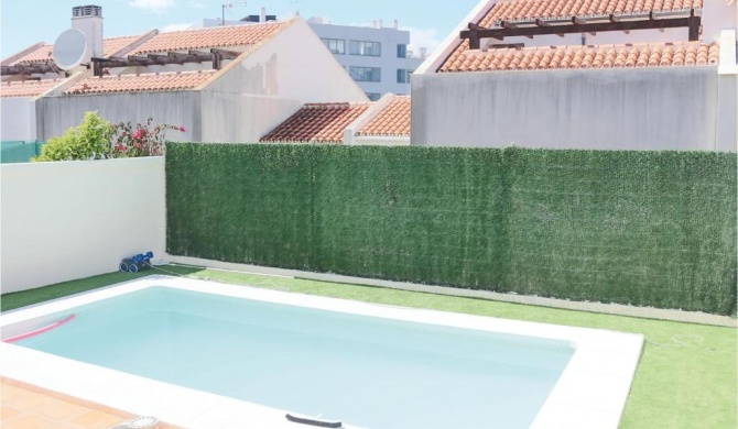 Awesome home in Fuengirola with 3 Bedrooms, Outdoor swimming pool and Swimming pool