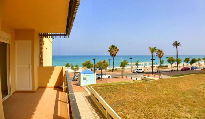 Apartment on the beach,fuengirola