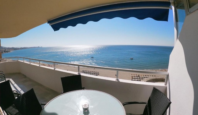 Beach Front Penthouse - Fuengirola