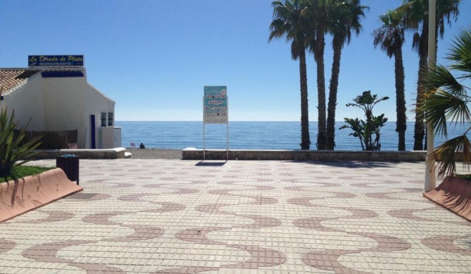 Apartment in first row to the sea, Almuñécar