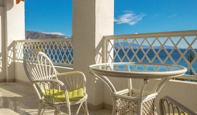 One bedroom appartement at Almunecar 20 m away from the beach with sea view shared pool and furnished terrace