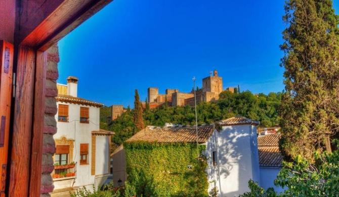 Breathtaking Alhambra view balconies, Albaizyn