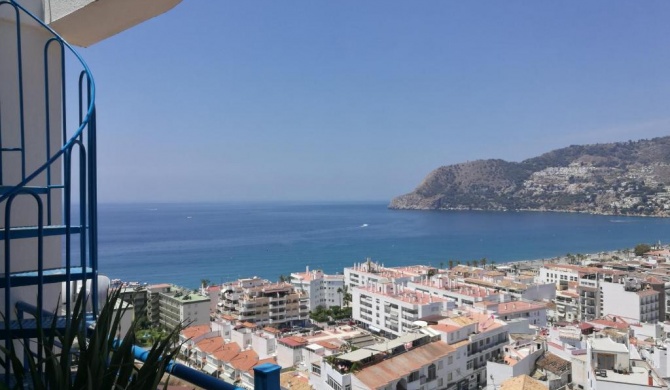 Blue Nautico - penthouse with stunning views of La Herradura