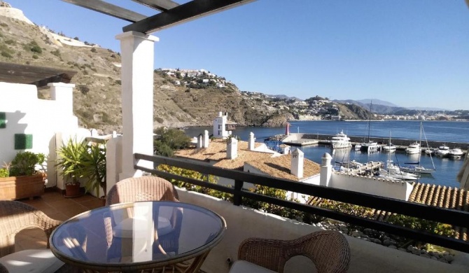 Lovely House with views in Marina del Este